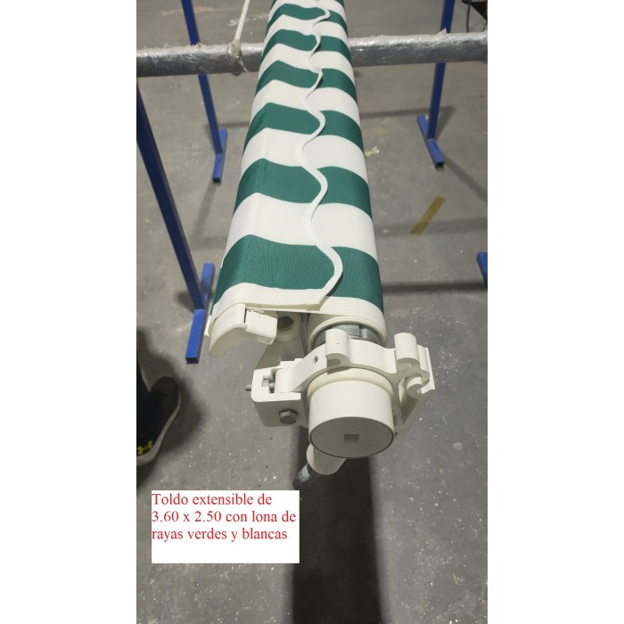 Toldo extensible en stock de 3.60 x 2.50